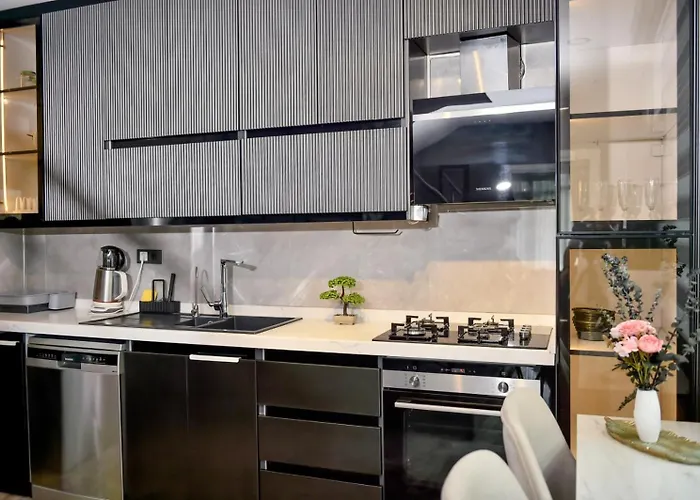 L Olivia 2 * Белек